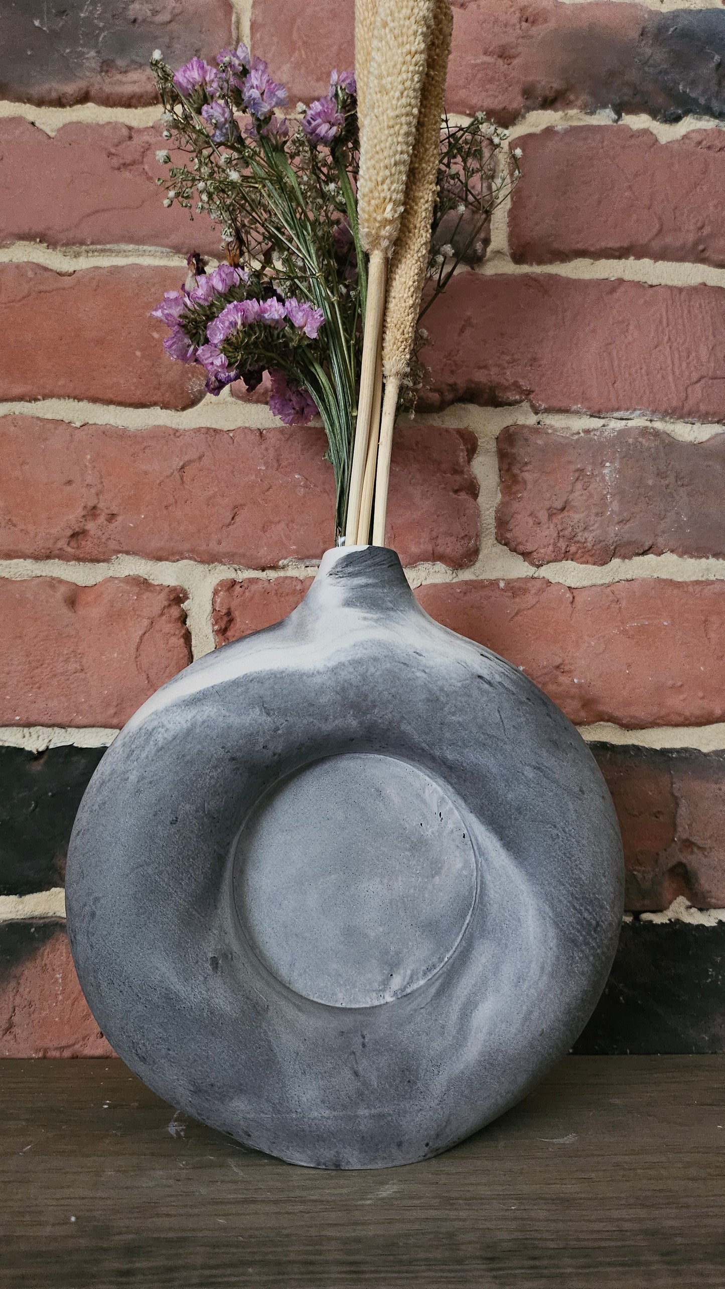 Vase décoratif marbré noir, gris et blanc